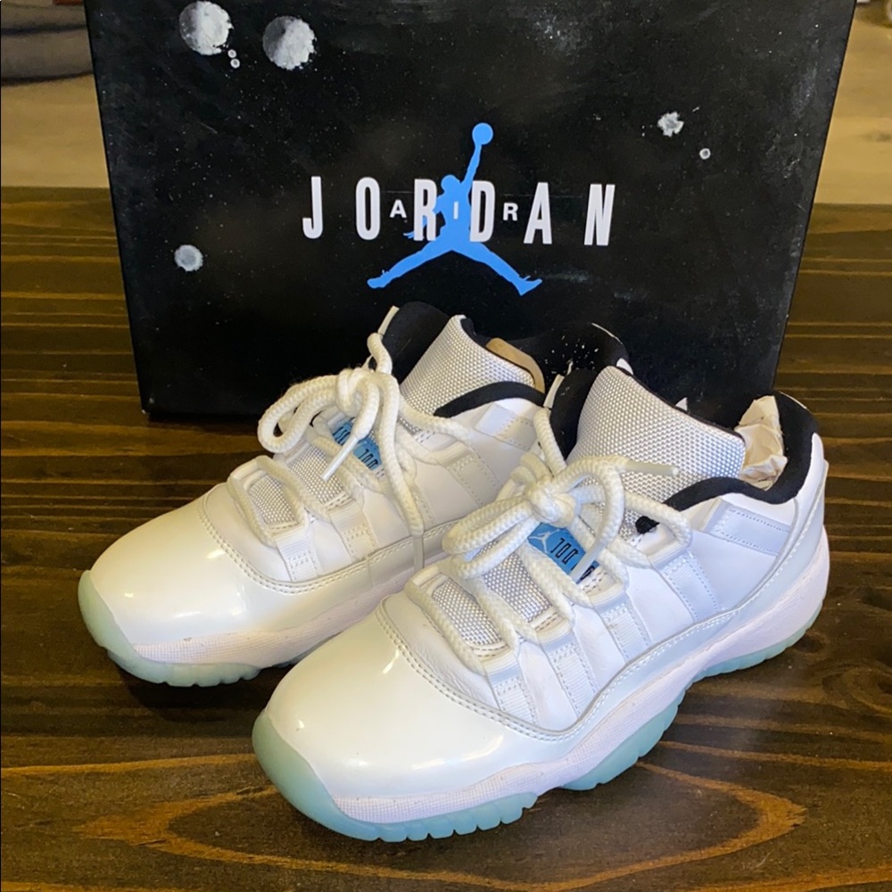 Jordan Kids White Sneakers